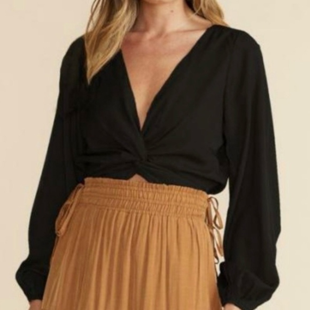 MINKPINK Elegant Black V-Neck Blouse